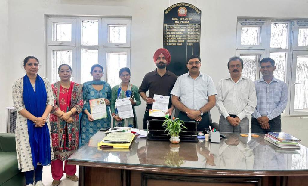 Three Meritorious Students of Government College Haroli Honored Set to be Digitally Empowered via eRUPI Cards